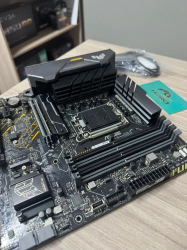 Placa Mãe Asus B660m TUF DDR4 Gaming Wifi 6 