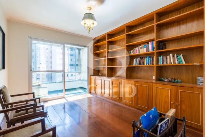 Apartamento para locação em Indianópolis com 3 quartos, sendo 3 suítes, 204m²