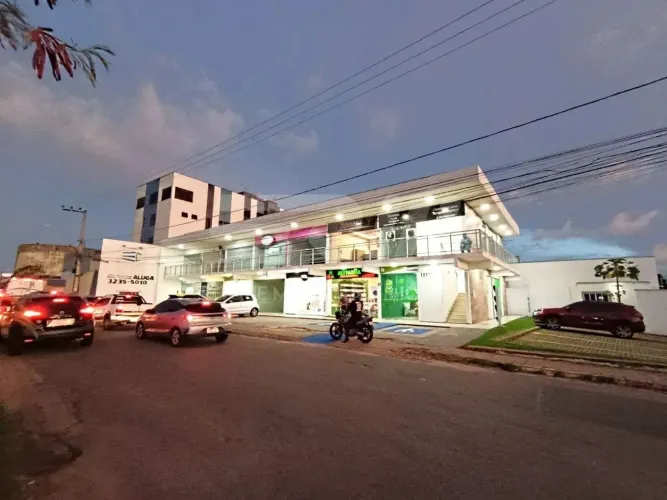 Aluga-se sobreloja próxima à Av. São Luís Rei de França, Turu