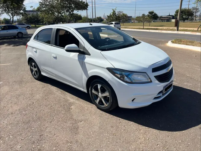 Chevrolet Onix JOY Hatch 1.0 8V Flex Mec. 4P 2019