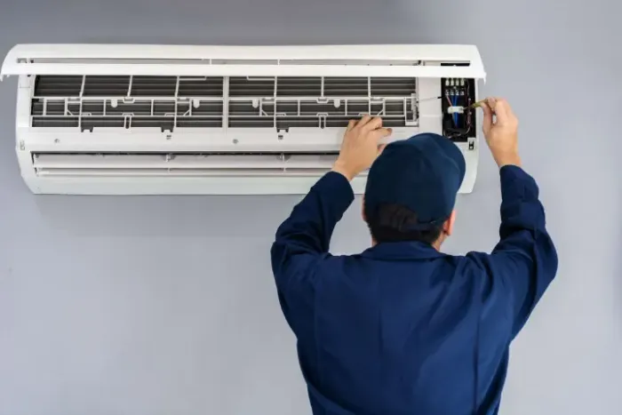 Técnico ou Mecânico de Ar Condicionado
