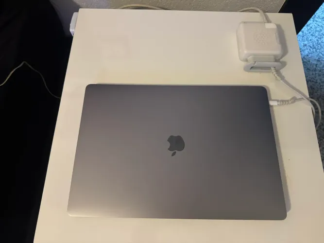 MacBook Pro 16? 2019 - i9 16GB RAM SSD 1TB Top de Linha
