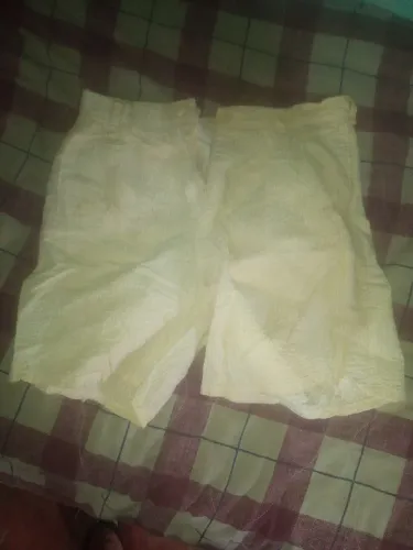 Bermuda masculina clara casual