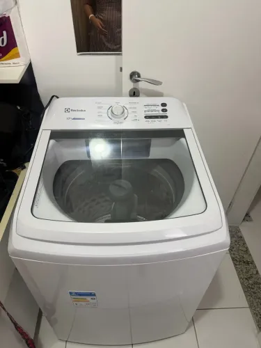 Máquina de Lavar Electrolux 17kg Branca Essential Care