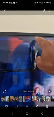 TV Sony 55 polegadas com tela quebrada. Todo resto funciona