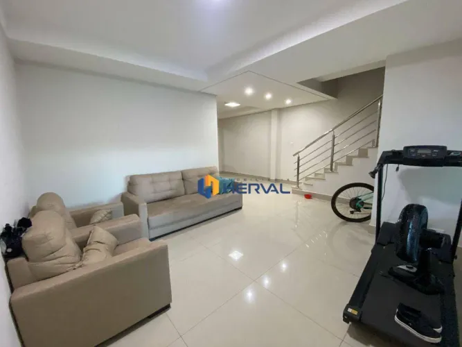Sobrado com 4 quartos à venda, 228 m² por R$ 920.000 - Jardim Cidade Monções - Maringá/PR