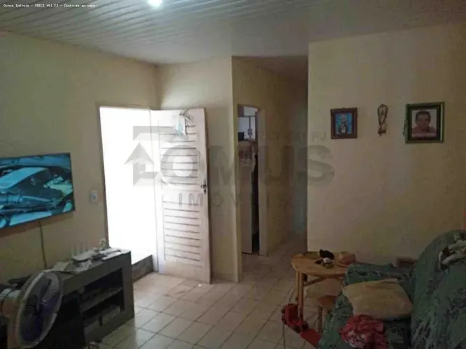 Casa de 180m² no Conjunto Mirassol - 3 Quartos, 2 Garagens