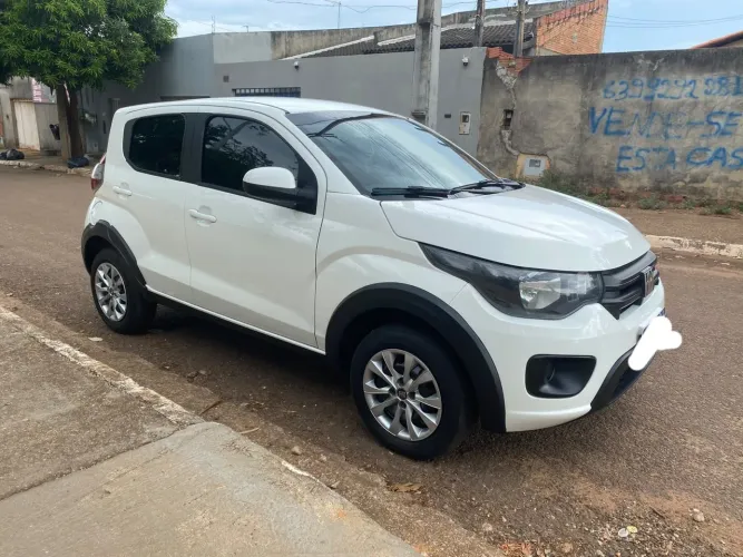 Fiat Mobi Like 1.0 Fire Flex 5P. 2021