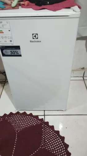 Frigobar $800,00 pouco tempo de uso.