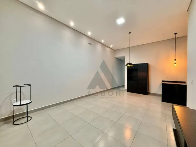Casa com 3 quartos e piscina para alugar, 130 m² por R$ 3.800/mês