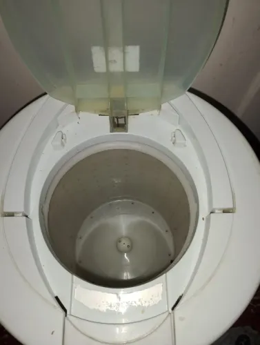 Vendo essa centrífuga semi nova..
