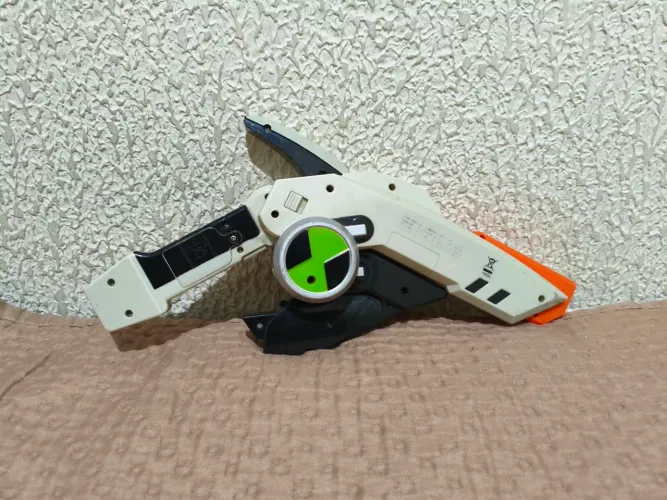 Proto-Arma Rook Bandai Ben 10 omniverse original funcionando
