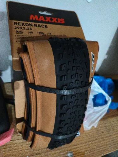Pneu bicicleta Maxxis Rekon Race 2.35 ou 2.25