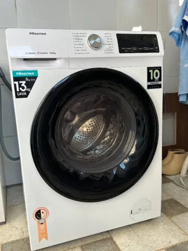 Lava e Seca Hisense 13kg / 8kg Inverter Steam ? Nova / Pouco Uso