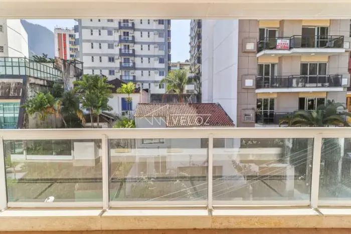 Apartamento - Padrão / Residencial / Lagoa
