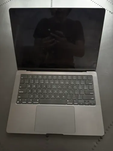 Macbook pro M3 pro com applecare+ ate 2027