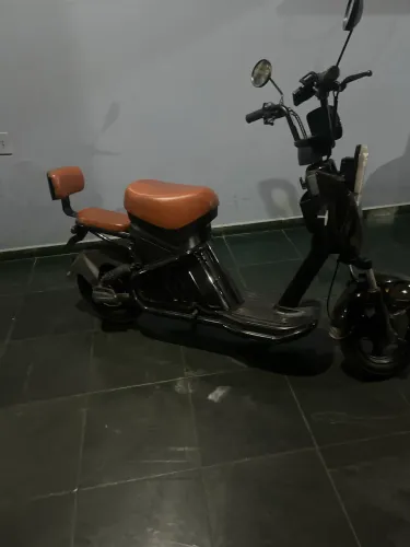 Vendo Moto elétrica  modelo turbo eletrick em bom estado de conservação 