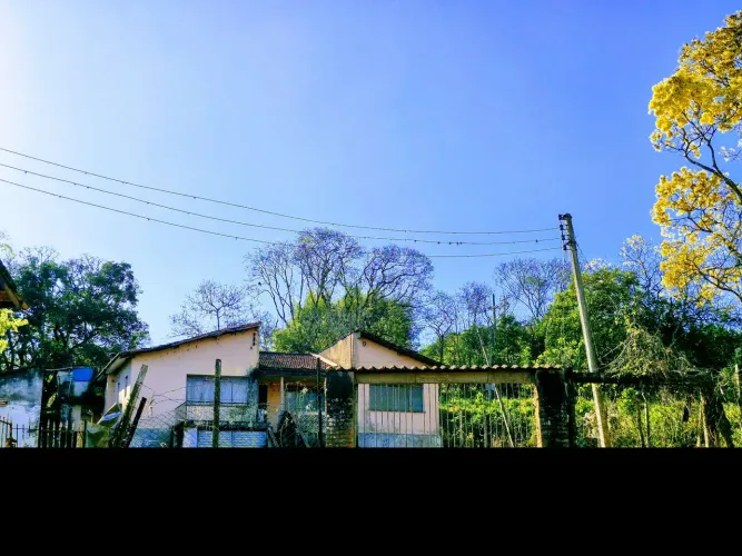 Sítio de 3,3 Hectares à Beira da Rodovia Fernão Dias - Estiva/MG