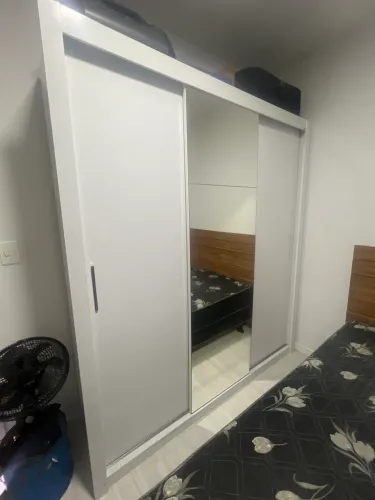VENDO GUARDA ROUPA