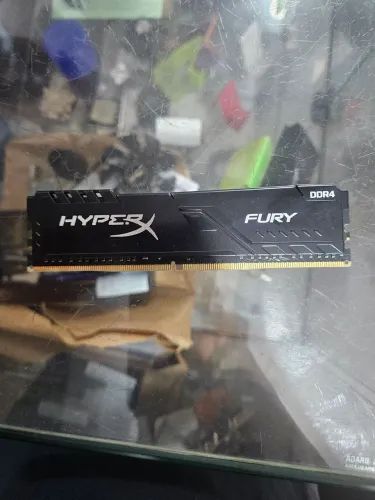 Memória ram hyperx 16gb ddr4 2666mhz pra vender rapido