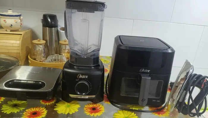 kit - liquidificador, ferro, sanduicheira e Air Fryer