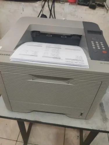 Impressora laser 750 reais