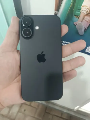 iPhone 16 128 GB com mancha na tela pouca coisa