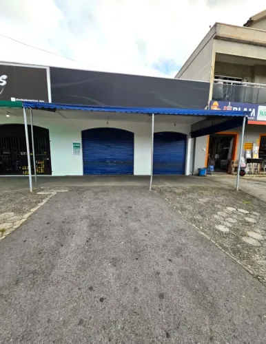 Imóvel para aluguel possui 65 metros quadrados em Campina do Arruda - Almirante Tamandaré 