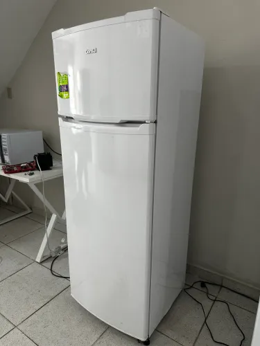 Geladeira Cônsul - Nova - Garantia de 1 ano 