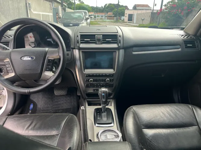 Ford Fusion SEL 3.0 V6 24V 243cv Aut. 2011