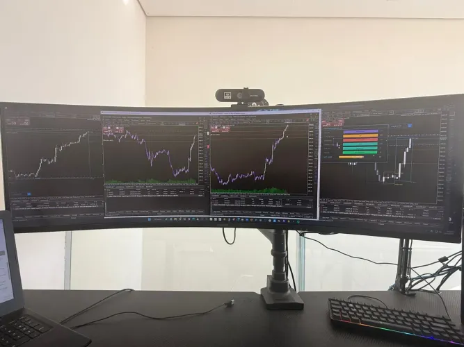 Monitor curvo Samsung 49" Odssey 