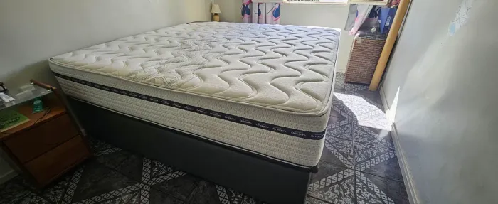Cama Box King Ortobom com baú