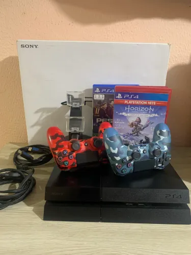 Ps4 500 Gb Semi Novo 2 Controles 1 Jogo