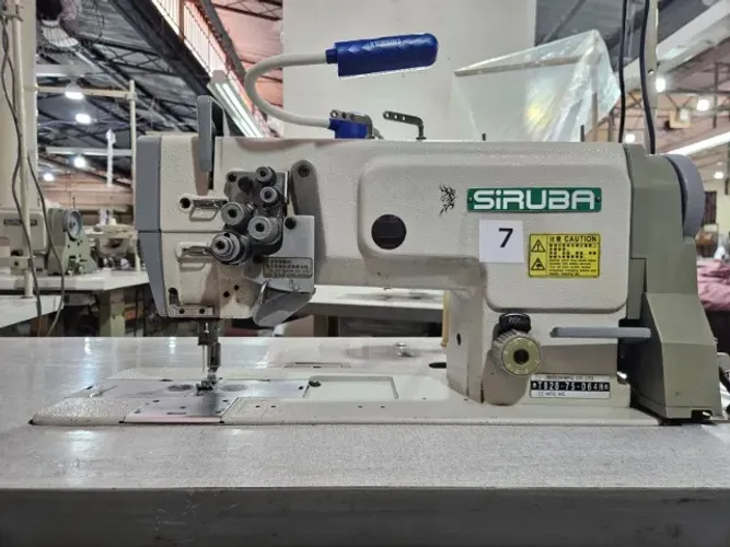 Máquina de Costura Pespontadeira Siruba Mecânica