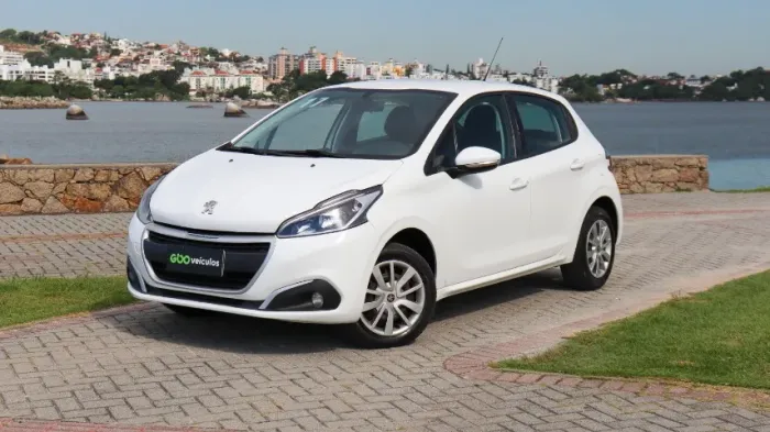 Peugeot 208 Active 1.2 Flex 12V 5P Mec. 2017