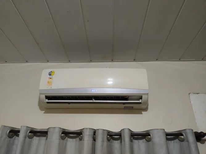 Ar Condicionado Split Springer 12 mil BTUs 