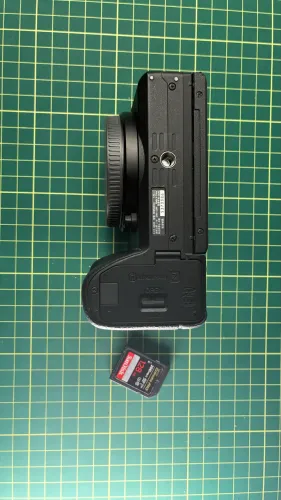Sony a6600 + Cartão de memória 128gb