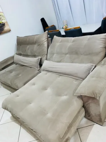 Sofá retrátil e reclinável