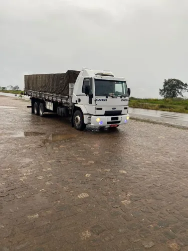 Ford cargo 2010 , cabine leito