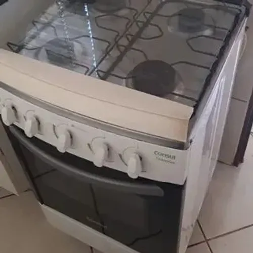 Geladeira, fogão e cama casal - ITANHAÉM