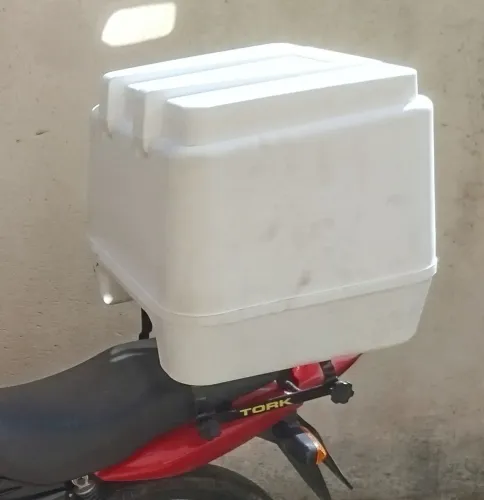 Baú usado apenas 2 vezes