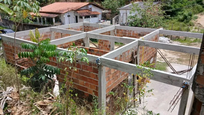Construção em Cações 