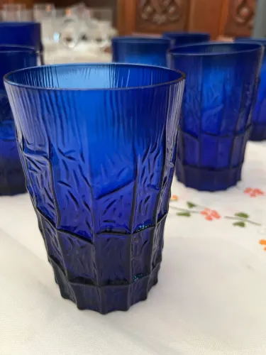 balde de gelo com 6 copos azul vintage com alto relevo - Colecionador