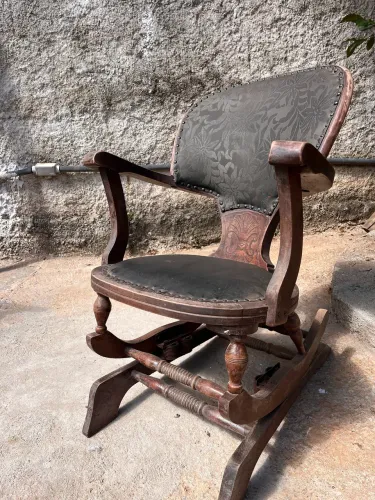 Cadeira de balanço antiguidade