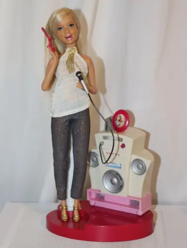 Boneca Barbie Chat Divas