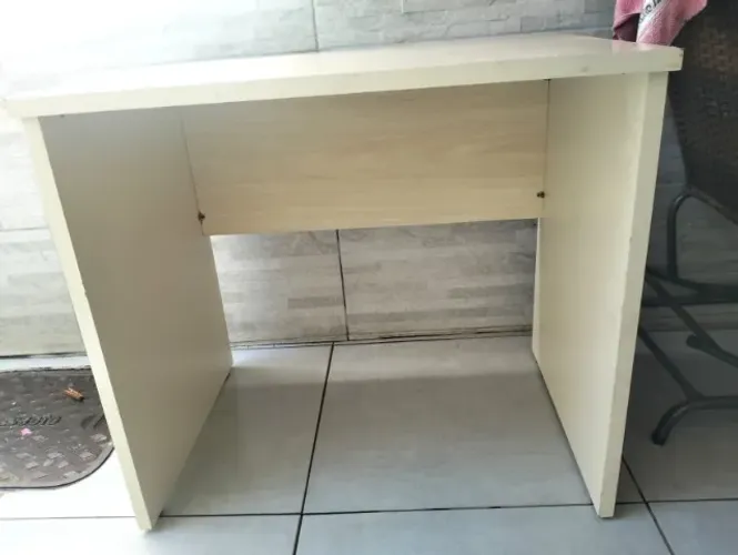 MESA EM MDF (25mm) PARA ESTUDOS E/OU TRABALHO