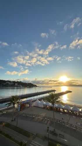 ALGUEL DE TEMPORADA COBERTURA FRENTE MAR EM ITAPEMA