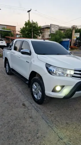 Toyota Hilux CD SRV 4X4 2.8 TDI Diesel Aut. 2018