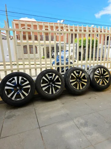 Vendo rodas aro 16 , furacão 4x100 4 pneus scorpion 