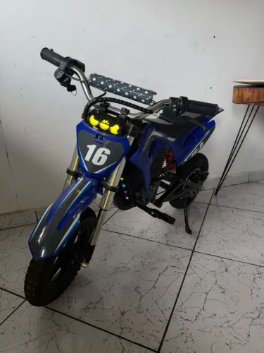 Mini moto elétrica 